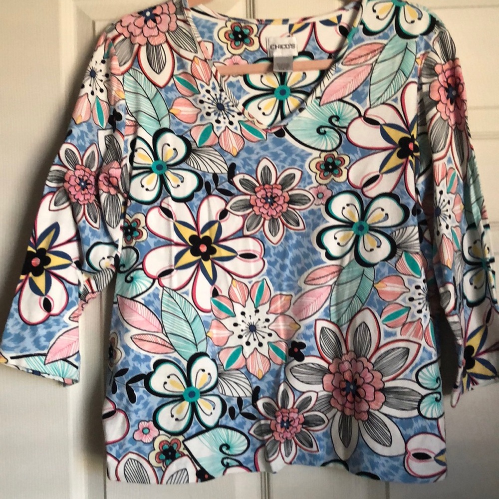 Chico’s 2 top